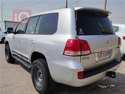 تۆیۆتا لاند کروزەر